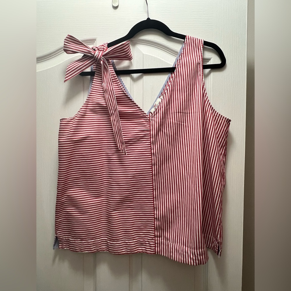 Vineyard Vines sleeveless top